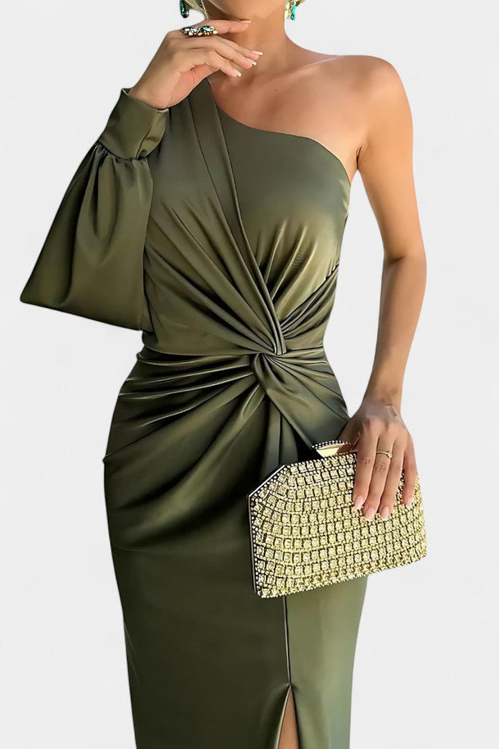 Robe Asymétrique Andrea avec Drapé sur une Épaule
