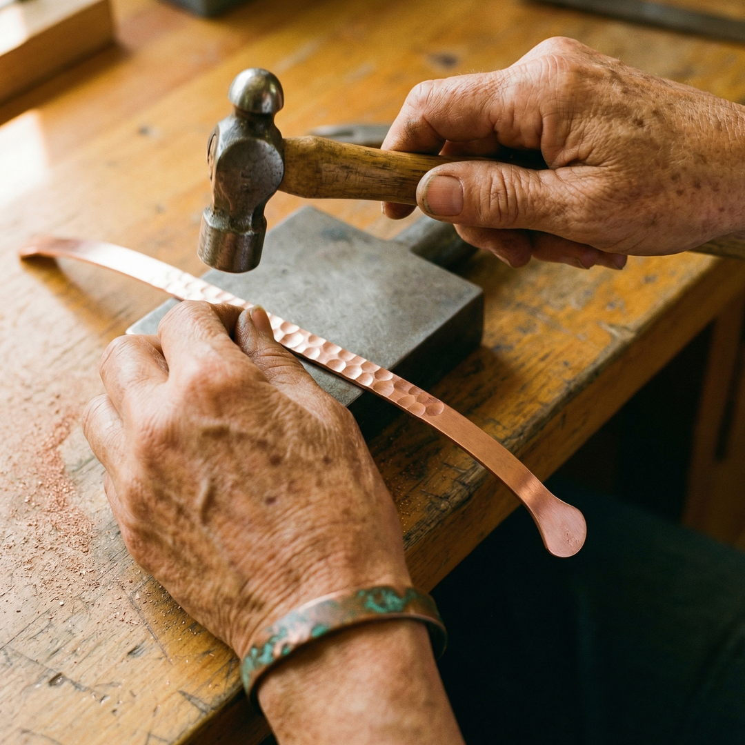 Bracelet en cuivre à six aimants