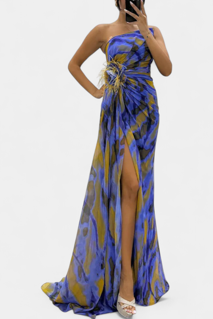 Robe Maxi Asymétrique Blanka avec Motif Énergique