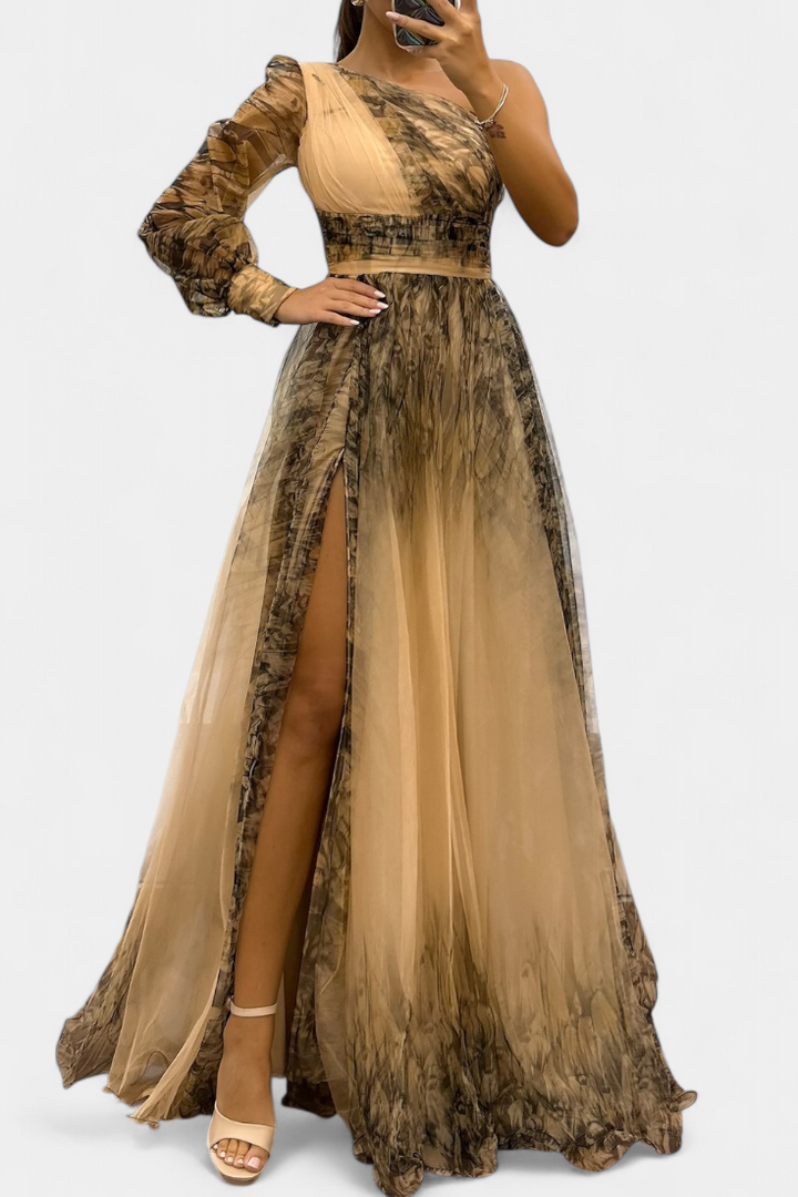 Robe Maxi Natalija en Chiffon avec Épaules Dégagées et Fleur Volumineuse